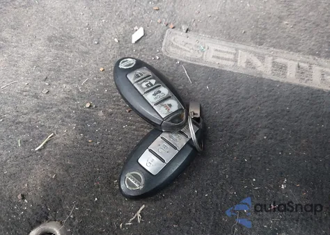 2017 Nissan Sentra Sr из США, поврежденный, VIN 3N1AB7APXHY237005